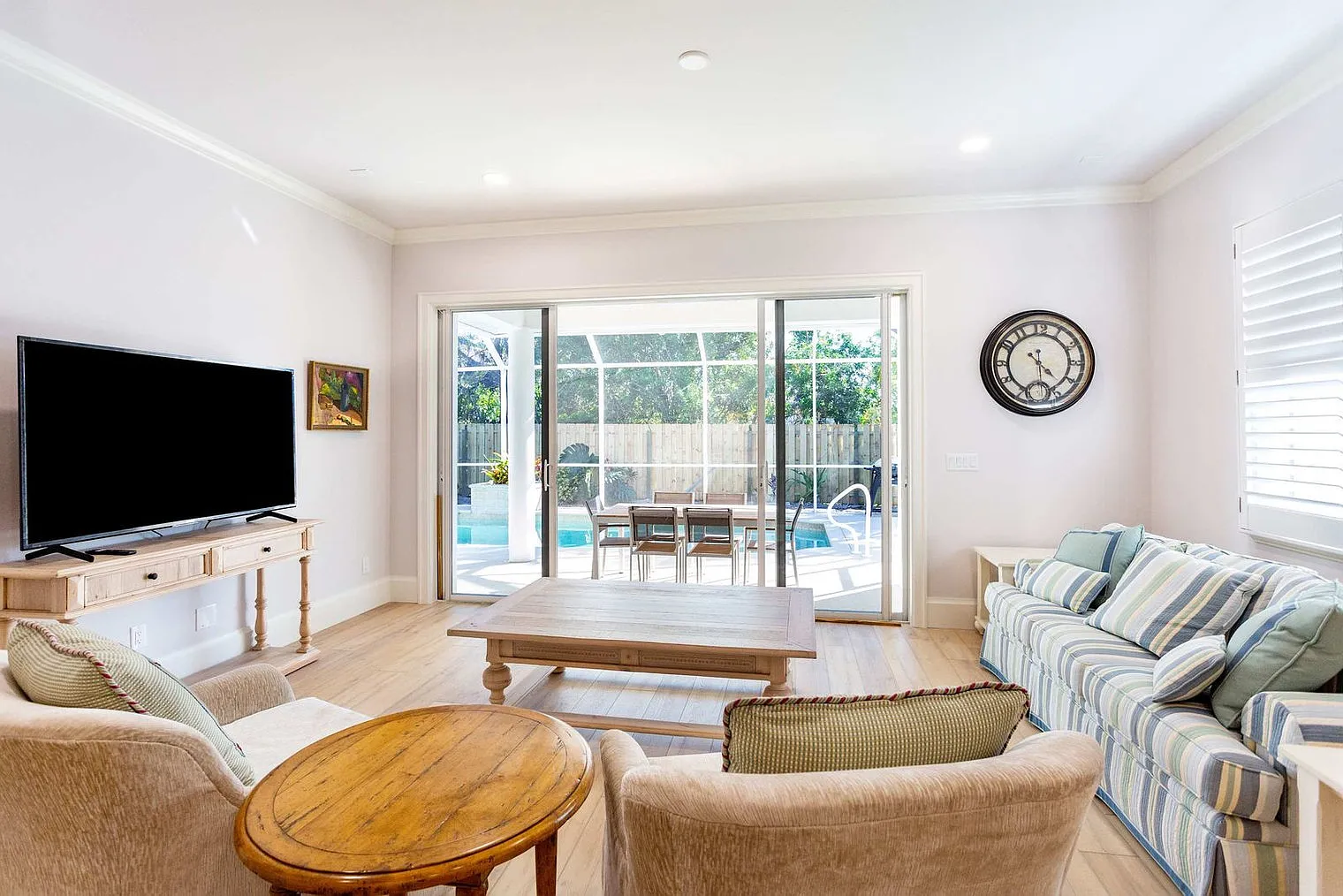 4 bed, 4.0 bath, 2163 sqft, $4,644 — Photo 1