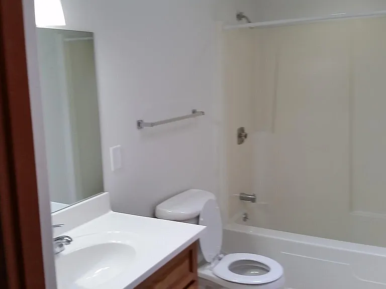 4620-4622 Shattuck Rd #4622 SHATTUCK RD — Photo 14