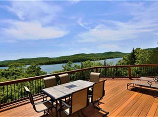 614 Misty Rd, Galena, MO 65656