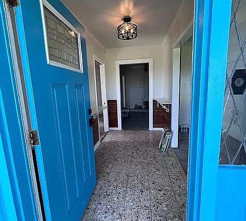 3rd image of 7031 W Congress St