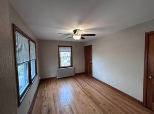 2755 Union St, Madison, WI 53704