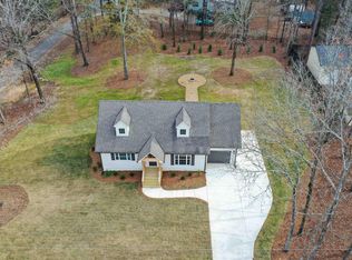 279 Mays Bend Dr, Pell City, AL 35128