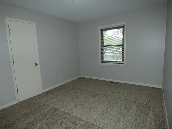 8502 Orchard St — Photo 15