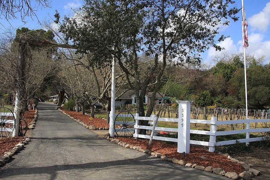 3395 Dry Creek Rd, Napa, CA 94558 Zillow