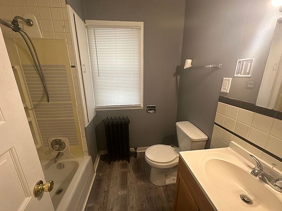 5th image of 418 Dunbar Ave