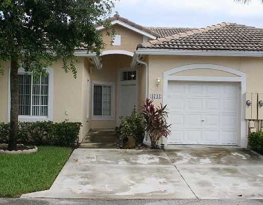1st image of 4741 SW 13th Ct