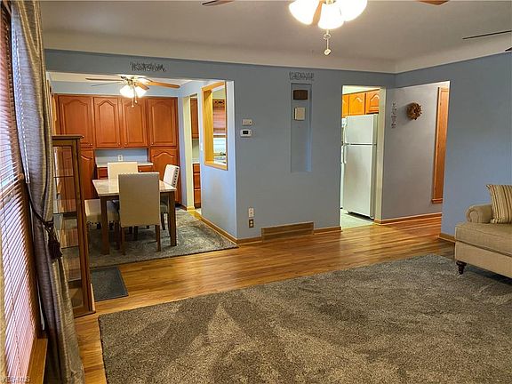 2nd image of 2814 Klusner Ave