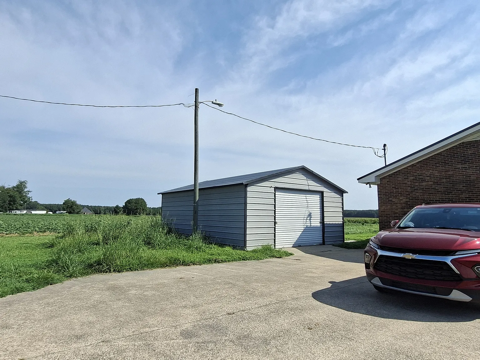 3 bed, 2009 sqft, $2,000 — Photo 2