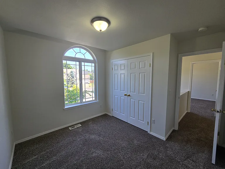 12912 171st Street Ct E — Photo 7