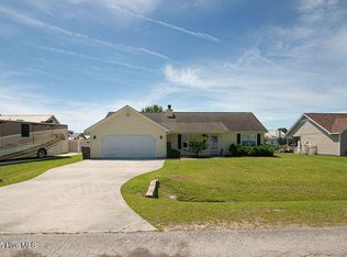 148 Glenwood Dr, Hubert, NC 28539