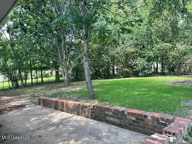 702 Persimmon Dr — Photo 14