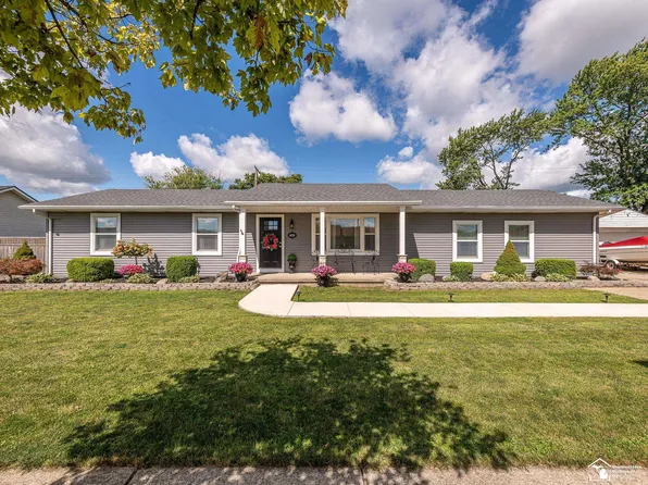 1455 Sunrise Blvd, Monroe, MI 48162