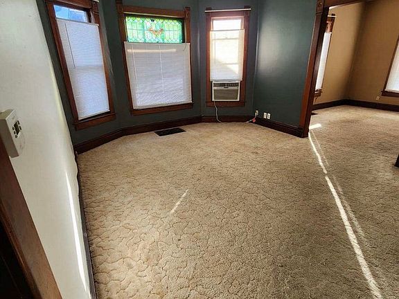 5th image of 630 W Iron Ave