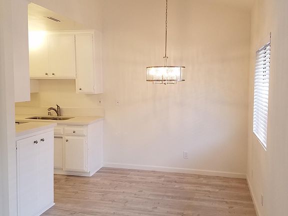 3rd image of 1237 N Ogden Dr APT 5