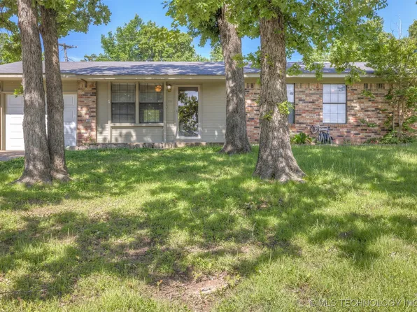 512 N Dawn Ln, Sapulpa, OK 74066