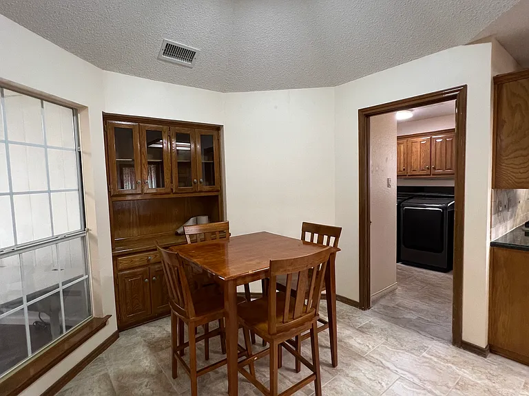 2821 Grand Oak Dr — Photo 24