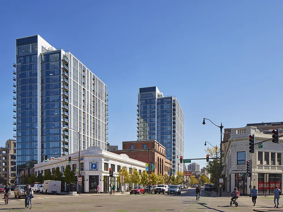 The Apartments at Lincoln Common