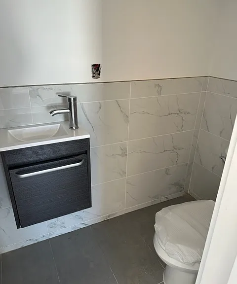 20-01 Steinway St #3 — Photo 8