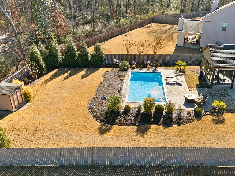 253 Woodward Way — Photo 2