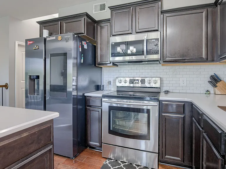 15523 Valley View Dr — Photo 4