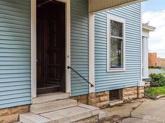 4th image of 1215 E High St
