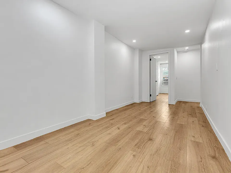 94 Saint Marks Pl #8