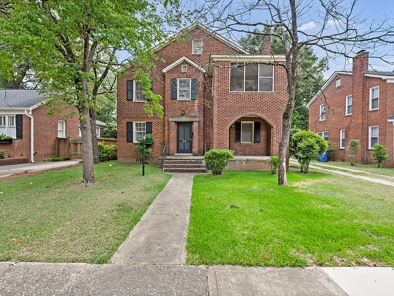 312 S Woodrow St — Photo 1