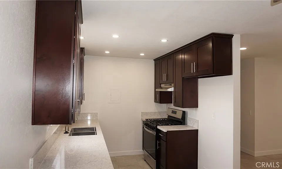 7439 Napa Ct