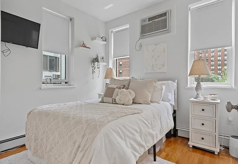 159 Newark St #3D — Photo 11