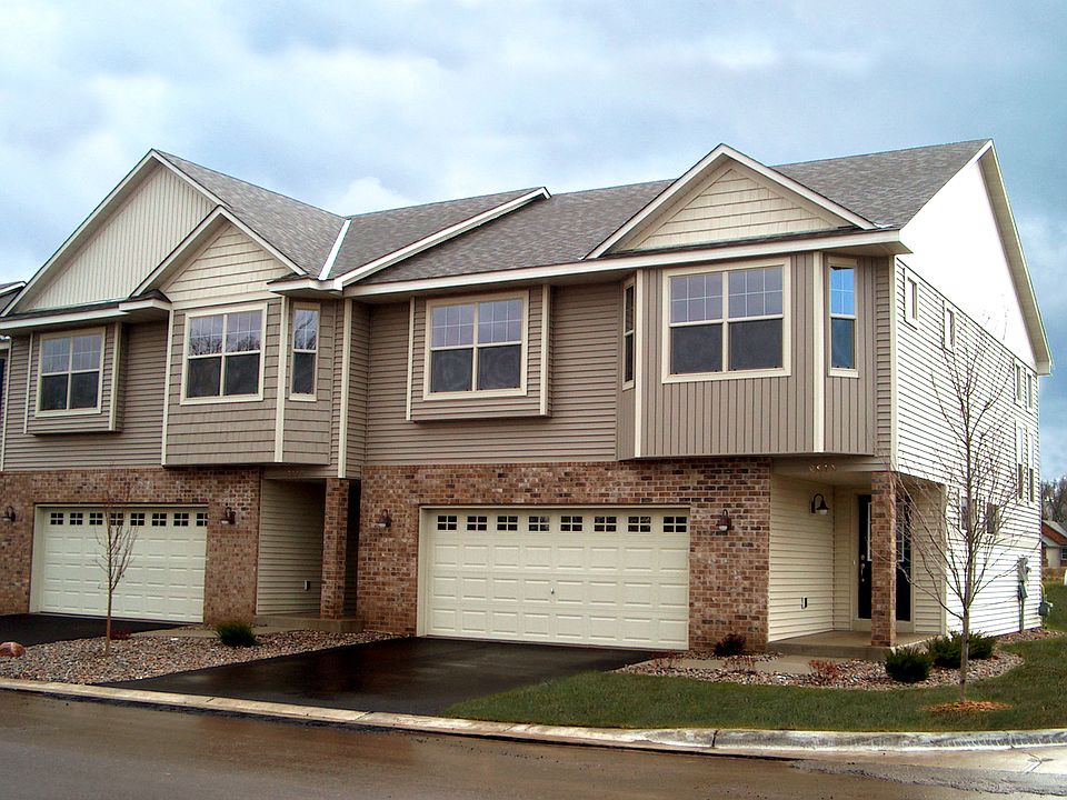 End unit! more windows and sunlight.