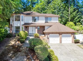 16909 NE 37th Pl, Bellevue, WA 98008