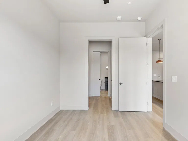 1090 Haysboro Ave #1094 — Photo 11