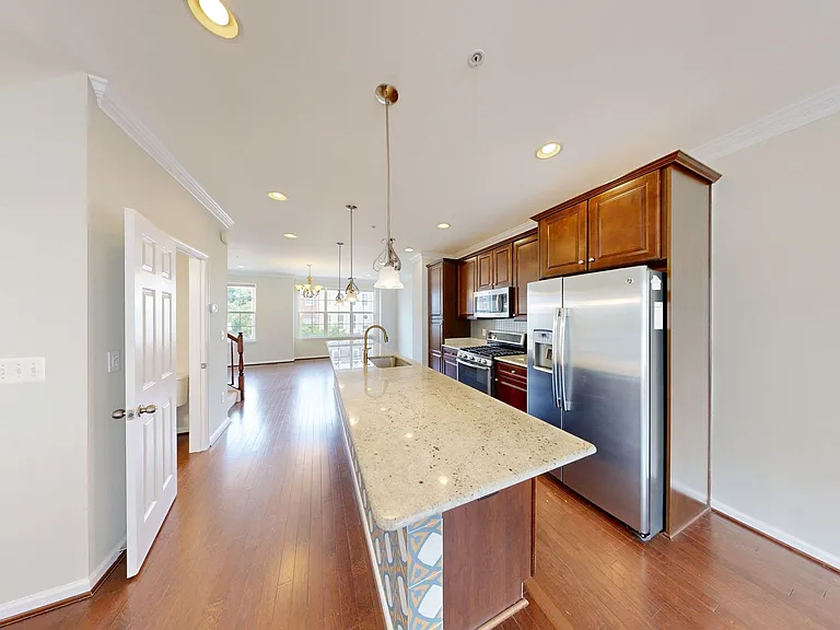 3616 Summer House St — Photo 2