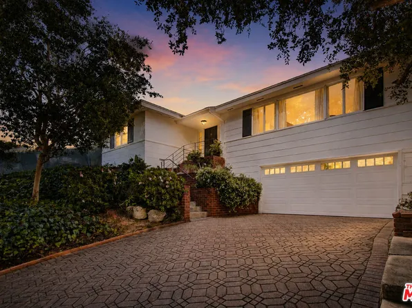 288 Tavistock Ave, Los Angeles, CA 90049