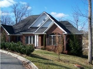 106 Braden Ct, Clinton, TN 37716