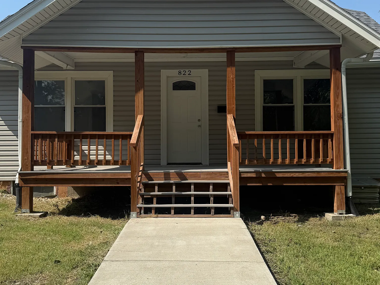 4 bed, 1117 sqft, $1,950 — Photo 1