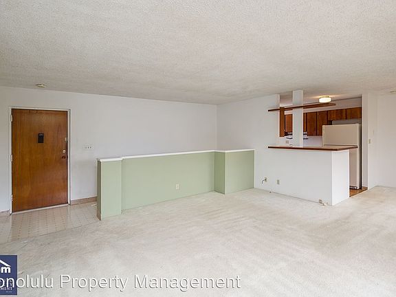 4th image of 46-57 Aliianela Pl APT 1614