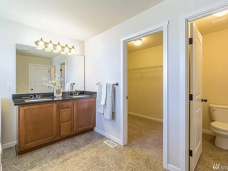5 Pc Master Bathroom