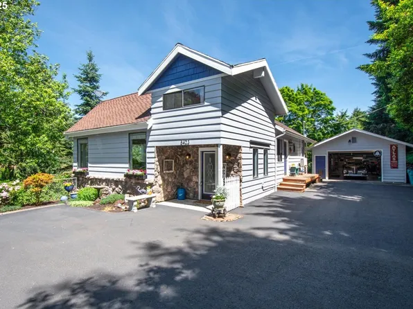8423 NE Saint Johns Rd, Vancouver, WA 98665