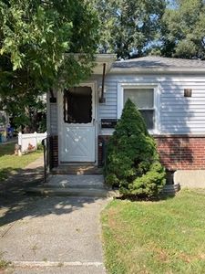 29 Beechmont St #1, Worcester, MA, 01609
