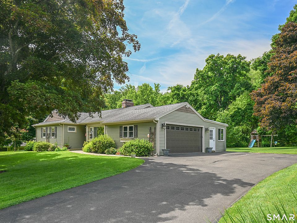 1st image of 3 South Meadow Drive