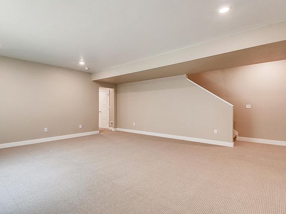 4th image of 12598 Lake Trail St
