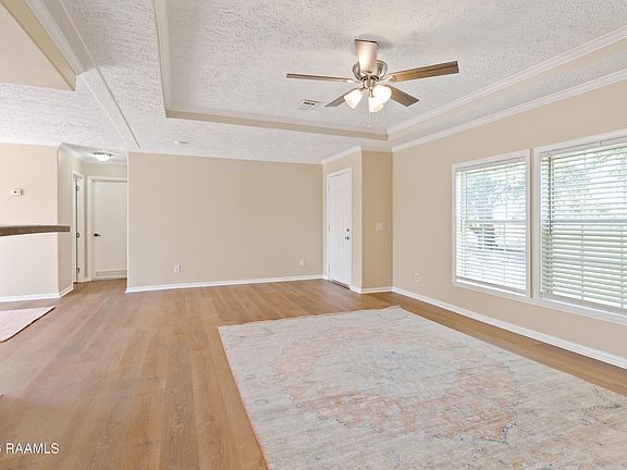 5th image of 1179 La Freniere Rd
