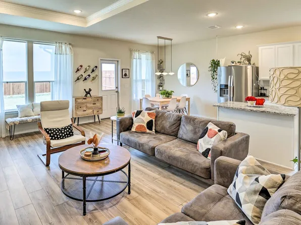 1129 Bluespire Dr #Id1385853p, Fort Worth, TX 76131