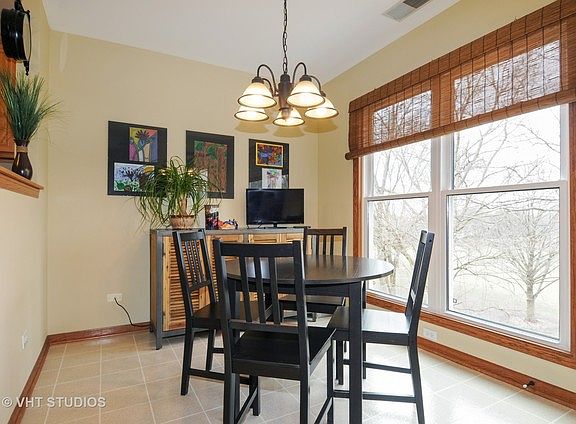 4th image of 1420 Whitespire Ct