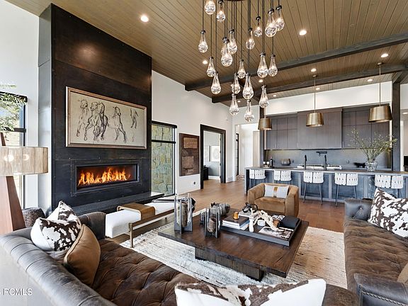 4th image of 2069 E Oquirrh Mountain Cir