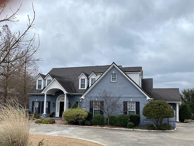 1st image of 249 Blue Heron Ln