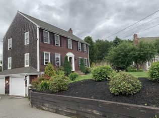 110 Cobblestone Ln, Bridgewater, MA 02324