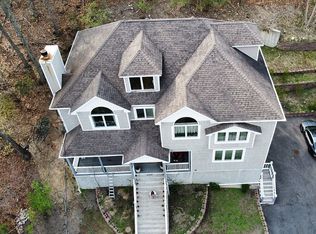 154 Crystal Brook Hollow Rd, Port Jefferson, NY 11777