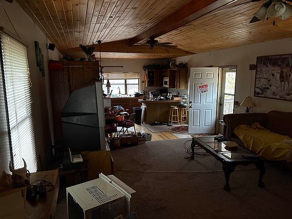 4th image of 1077 Bighorn Ave